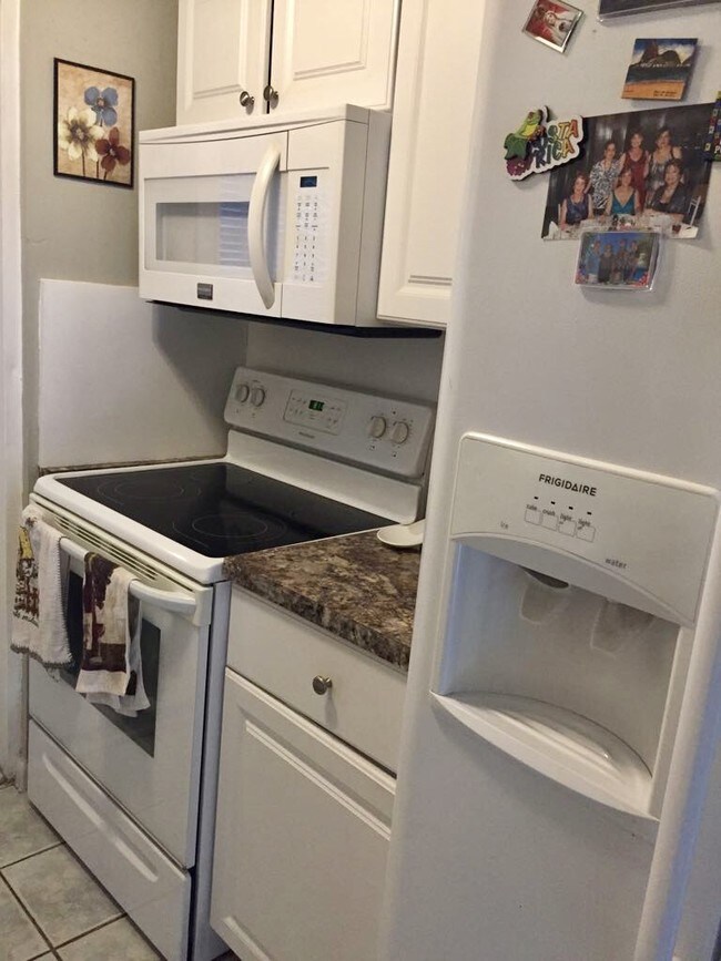 6600 Royal Palm Blvd Unit 105, Margate, FL 33063 Condo for Rent in