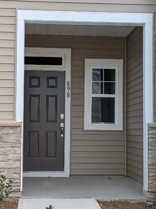 Foto del edificio - 898 Pilot St