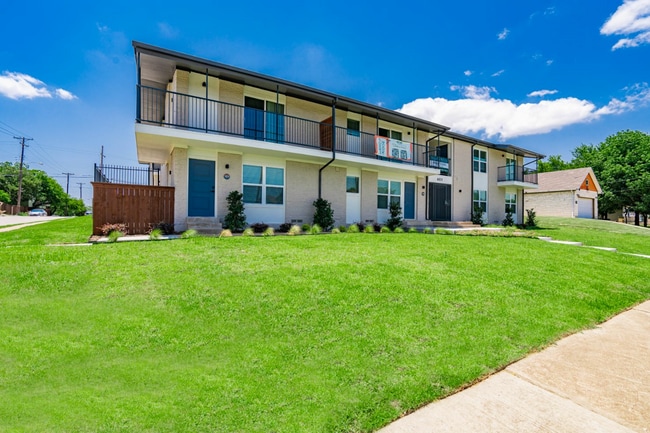 Building Photo - Kirby Yards at Bishop Ridge