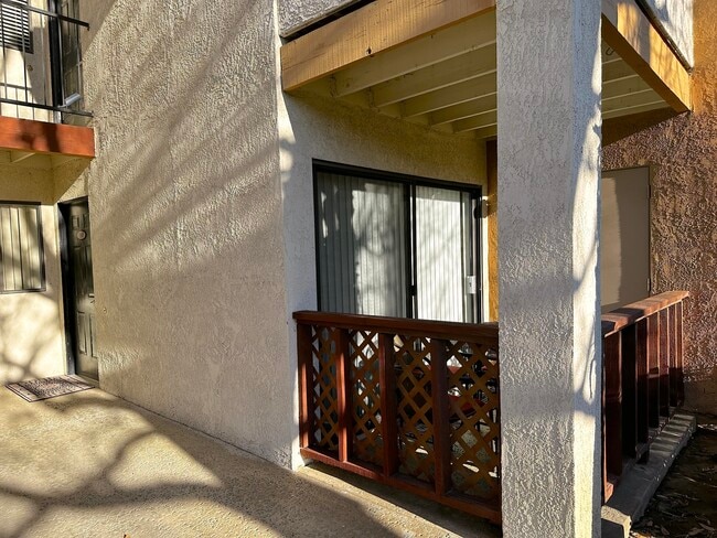 Building Photo - 78650 Ave 42