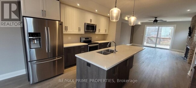 Building Photo - 88 Clapperton St