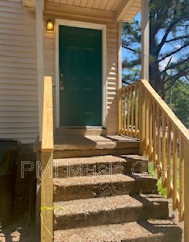 206 Reeves St, Dickson, TN 37055 House Rental in Dickson, TN