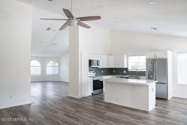 Building Photo - 2779 Chesterbrook Ct