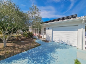 Building Photo - 2066 High Ridge Dr