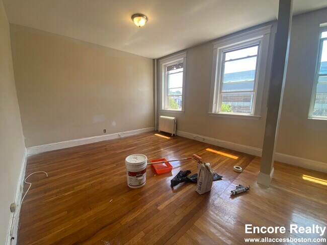 Foto del edificio - 1189 Commonwealth Ave