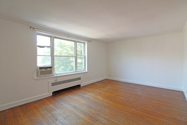 Foto del edificio - 80 Strathmore Rd