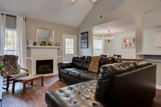 Foto del edificio - 7701 Main St Ct