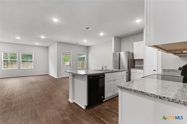 Building Photo - 13508 Tai Londo Dr