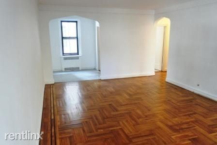 Building Photo - 111 W 94th St