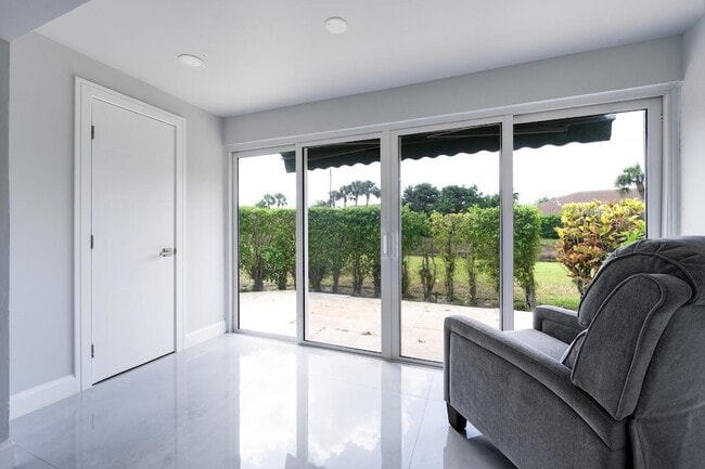 Foto del edificio - 21070 Covington Dr