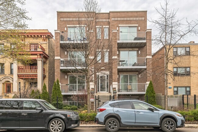 Foto del edificio - 4303 N Kenmore Ave
