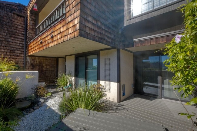 Foto del edificio - 2239 Del Mar Scenic Pkwy