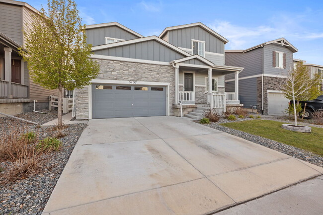 Building Photo - "Beautiful 4-Bedroom Home on Blue Lunar La...