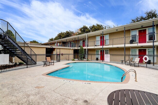 Foto del edificio - 835 Heights Blvd