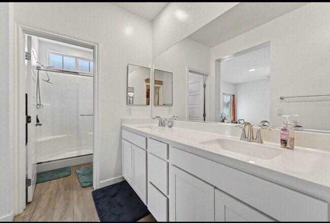 Building Photo - 3700 Canis Minor Ln