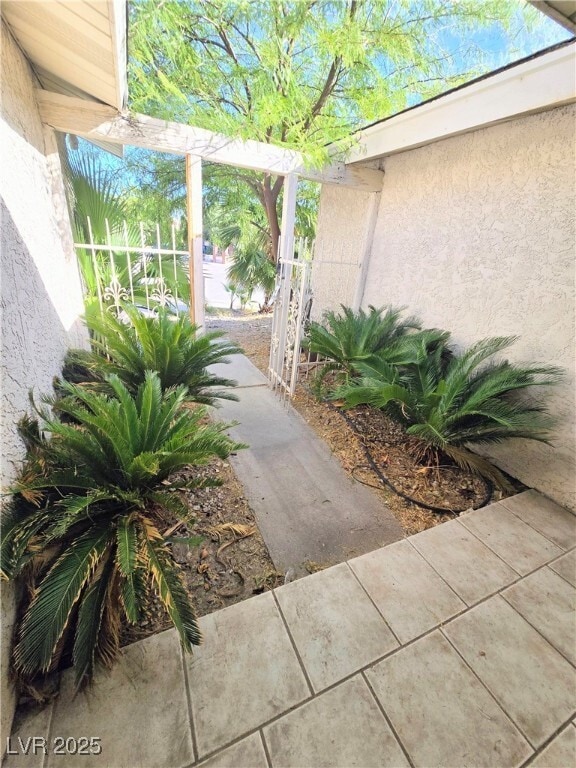 Building Photo - 5892 Arandas Ct