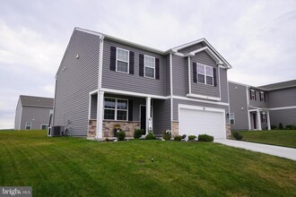 72 SHORT GAP Ln