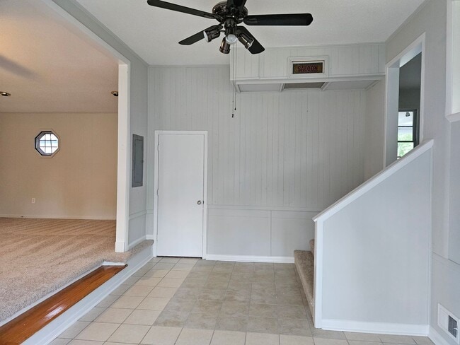 Building Photo - 770 Harrison Creek Rd