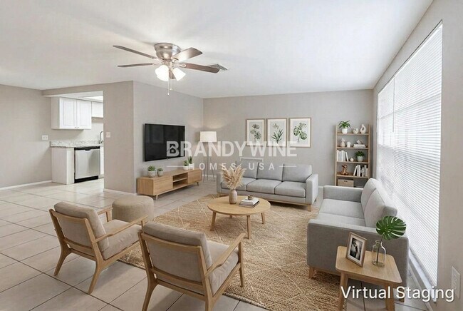 Foto del edificio - 7804 Topay Ln