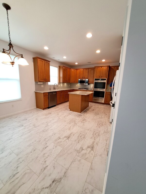 Building Photo - 6266 Trailwood Ct