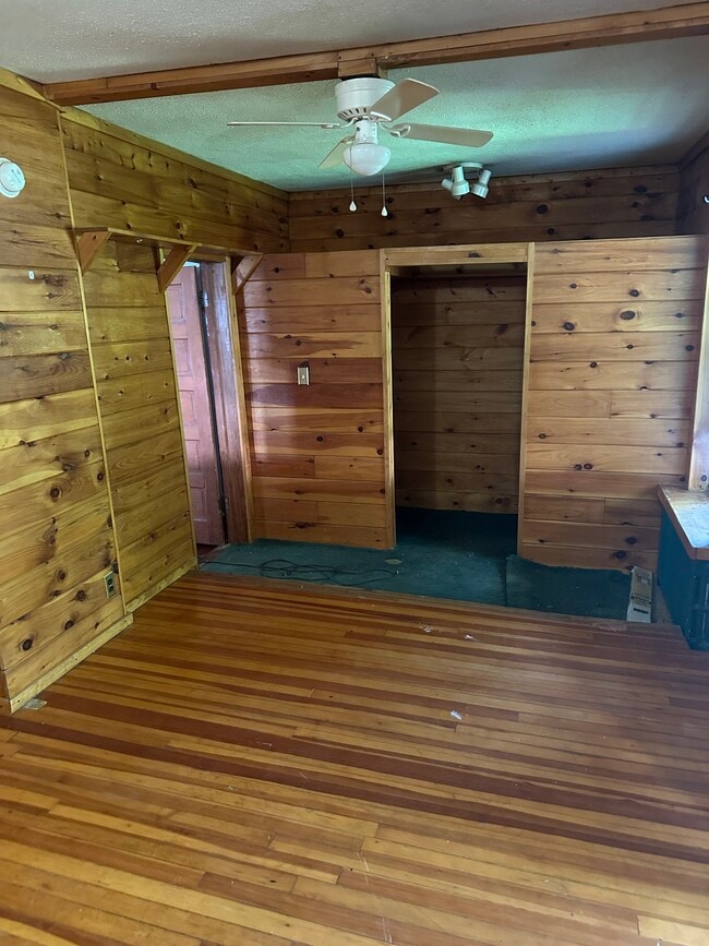 Building Photo - 44 W Van Vechten St