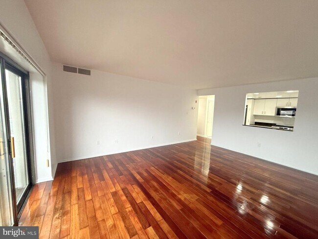 Foto del edificio - 606 Cooper Landing Rd