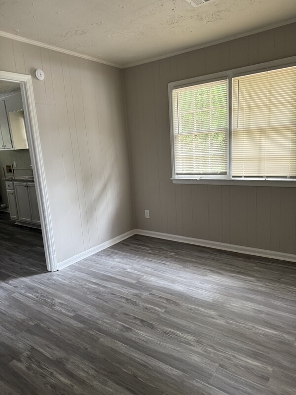 Foto del edificio - 100 Oak Ln