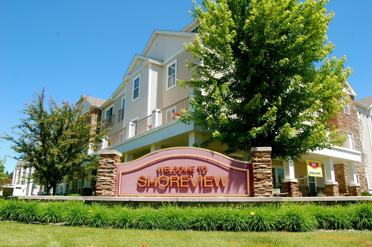 The Shores Apartments in Shoreview, MN