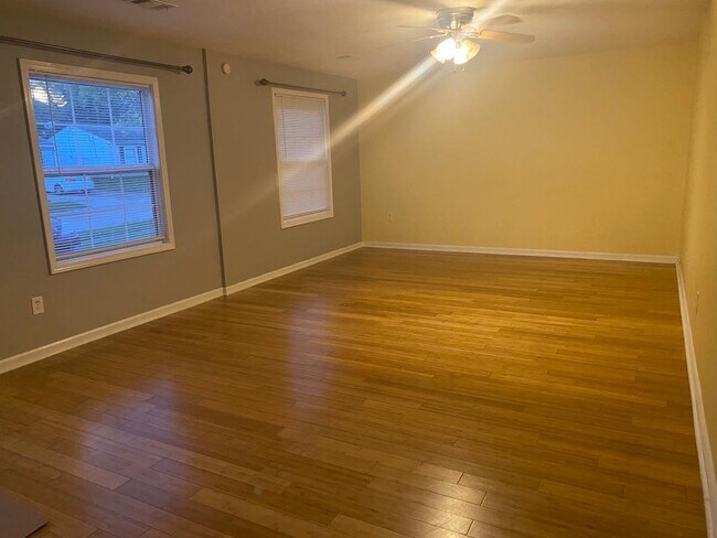 Foto del edificio - 3533 Alamosa Dr
