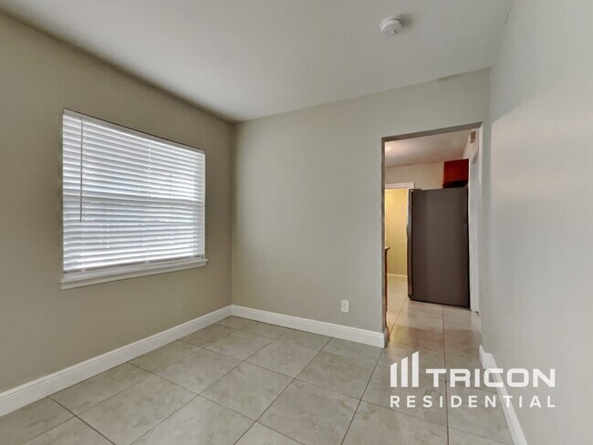 Foto del edificio - 412 Richards Ave