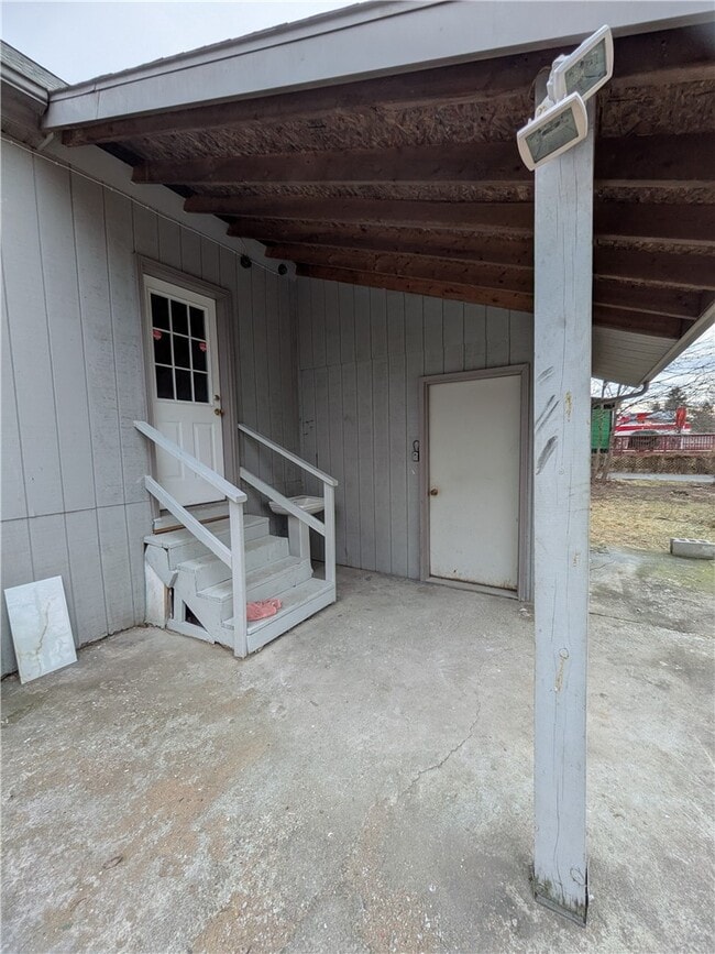Building Photo - 315 Sullivan St