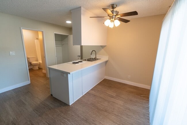 Foto del interior - 245 South Serrano Ave