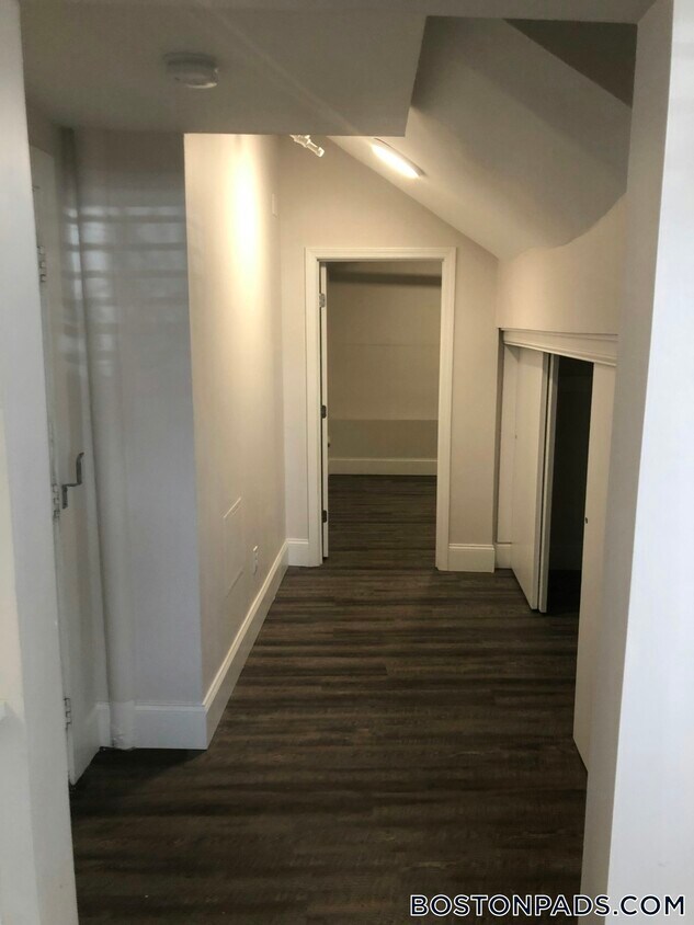 Foto principal - 95 Park Dr