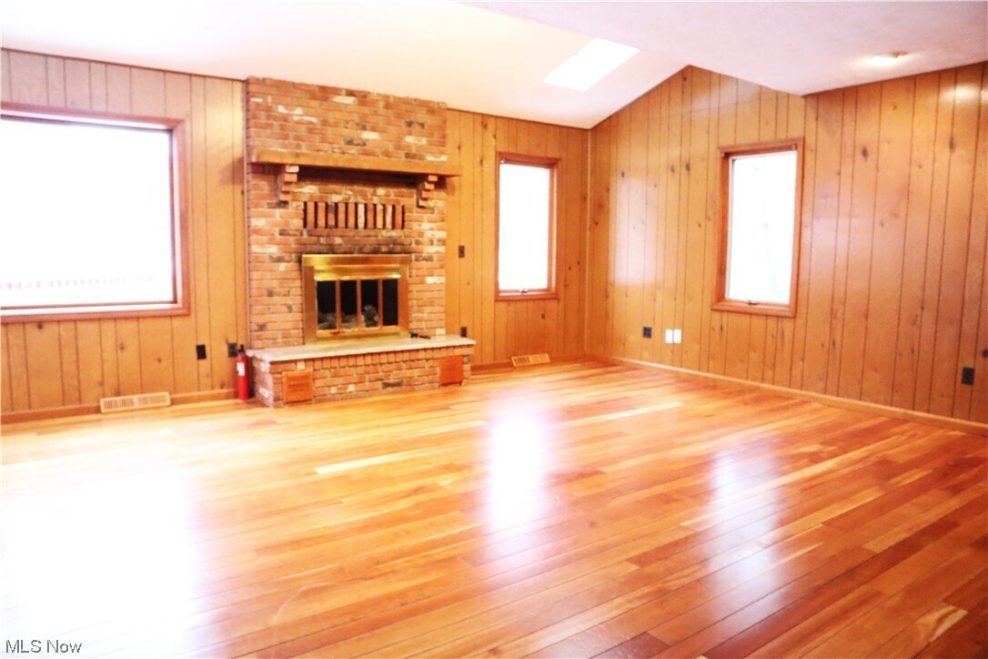 Building Photo - 33475 Miles Rd
