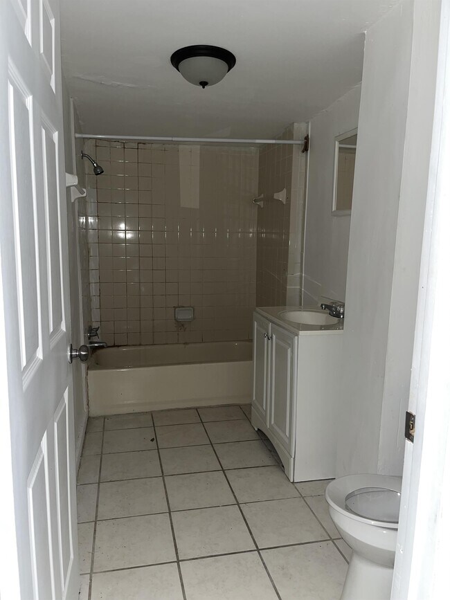 Foto del edificio - 1777 W 5th St