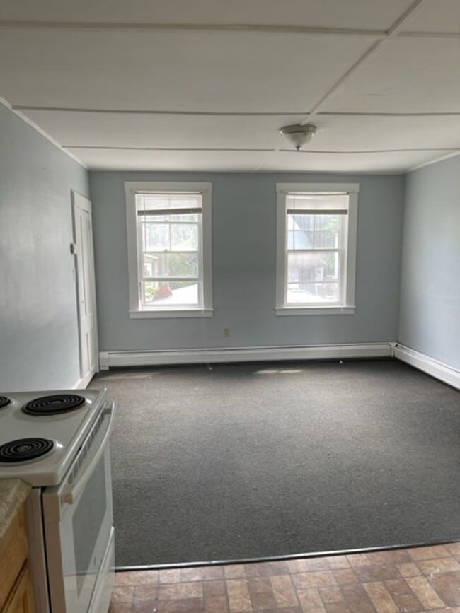 Interior Photo - 38 Railroad St