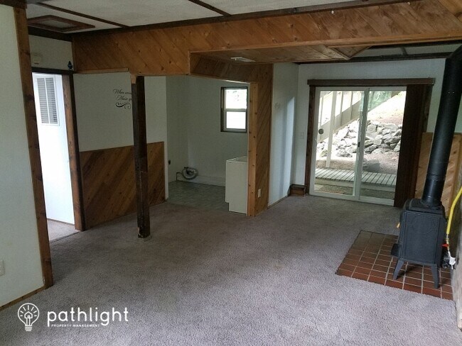 Building Photo - 7285 Cornell Ct NW