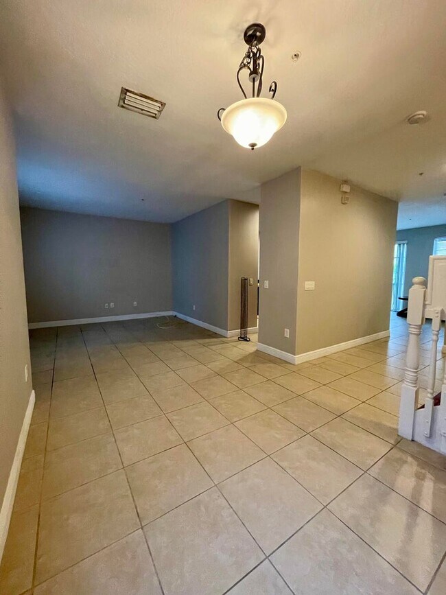 Foto del edificio - 3613 NW 5th Ter