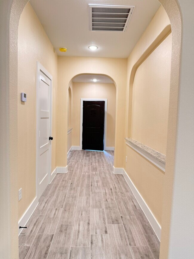 Foto del edificio - 14844 Coaltown Rd