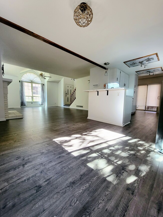 Building Photo - 1776 S Quintero Way