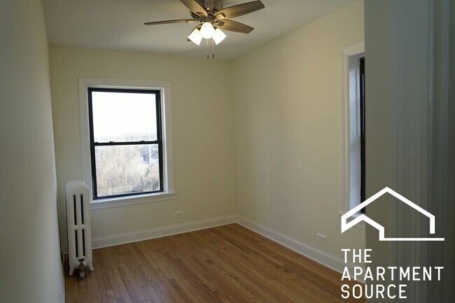 Foto del edificio - 4307 N Winchester Ave