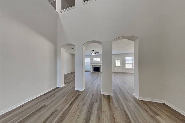 Foto del edificio - 2222 Princess Snow Cir