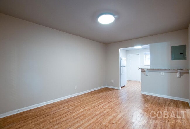 Foto del edificio - 271 Glen Iris Dr NE