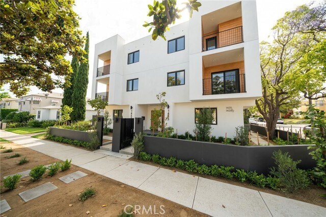 Primary Photo - 1433 S Crescent Heights Blvd