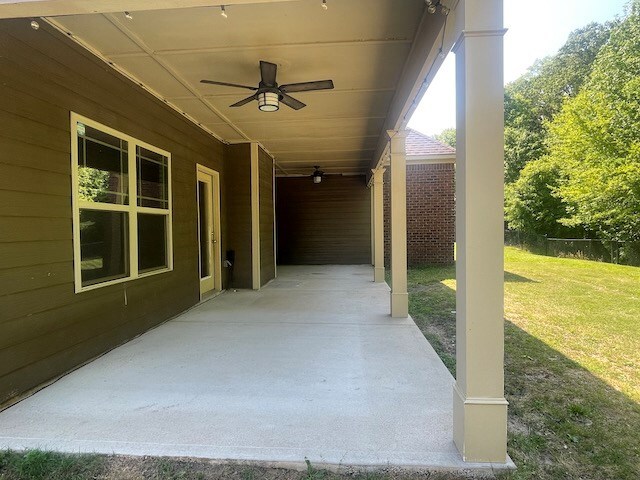 Building Photo - 24 Fast Ln