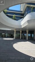 Building Photo - 5105-5105 Hurontario St