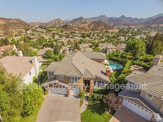 Foto del edificio - 1674 Bushgrove Ct