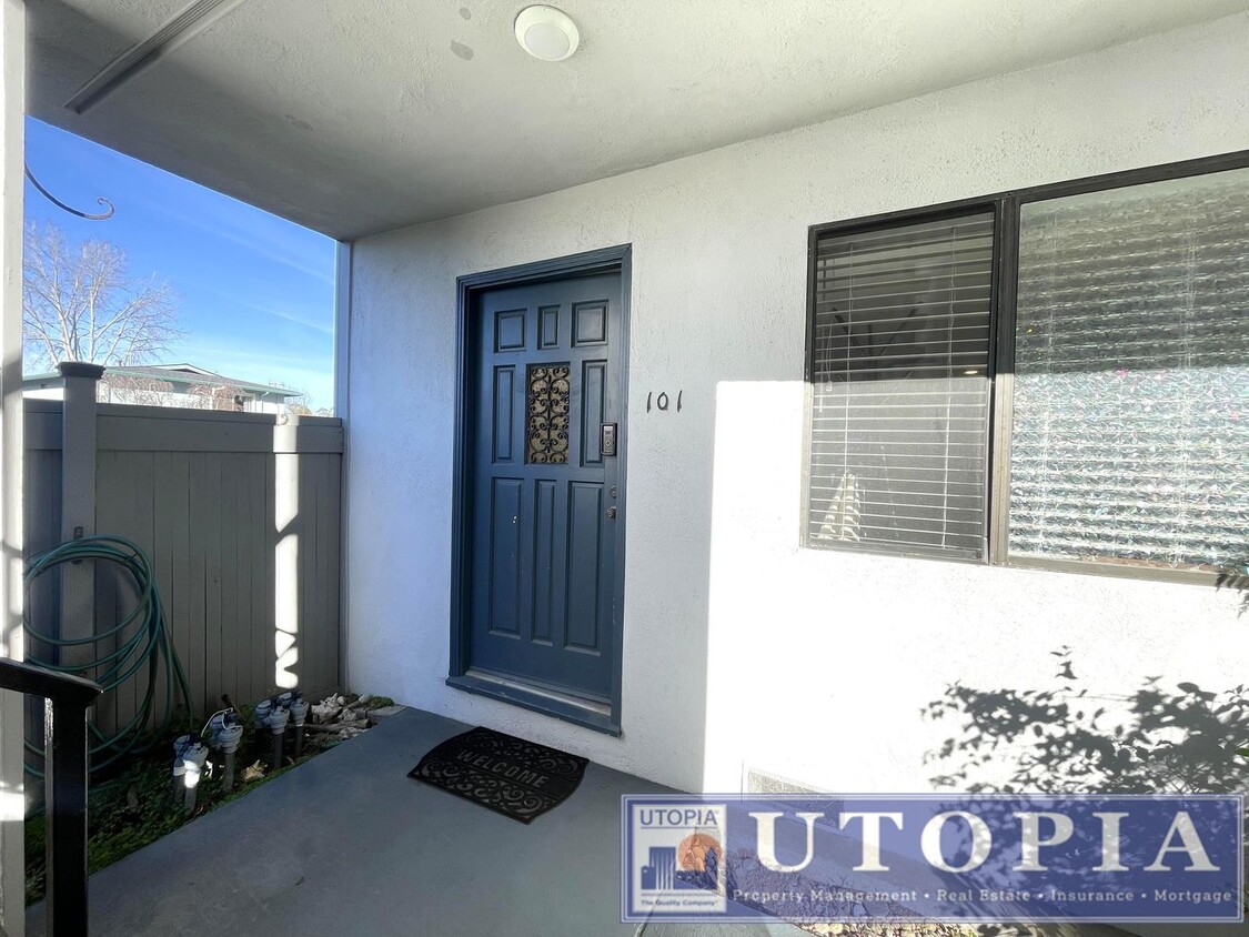 Primary Photo - Beachside Condo with Partial Ocean View an...