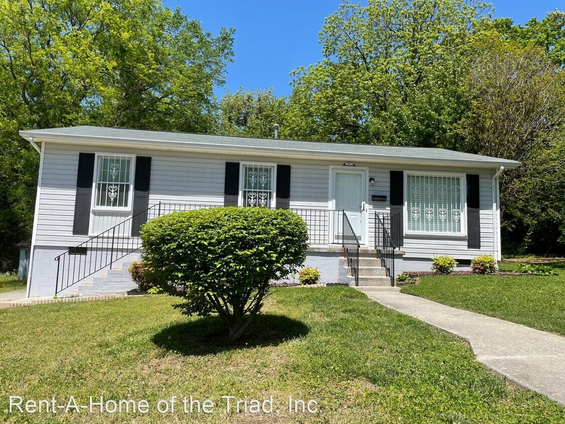 Primary Photo - 3 br, 2 bath House - 817 Douglas Street