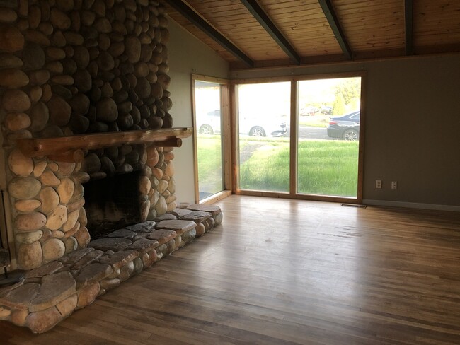 Foto del edificio - 6344 SW Douglas Dr